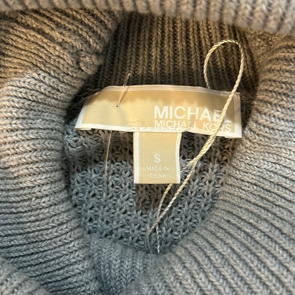 Michael Kors High/Low Grey Turtle Neck Size Small - Picture 3 of 5